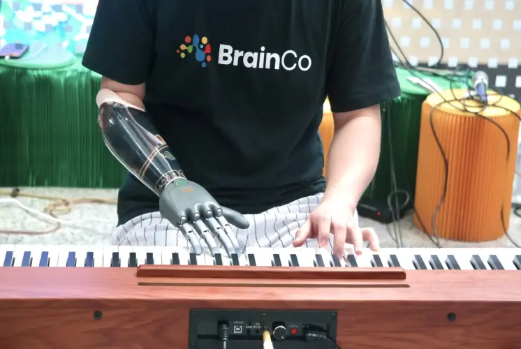 BrainCo and the Rise of Brain-Computer Interfaces in China's Tech Landscape